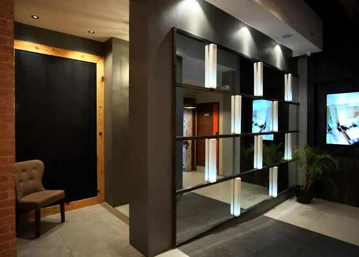 Hotel Cuarto 3*